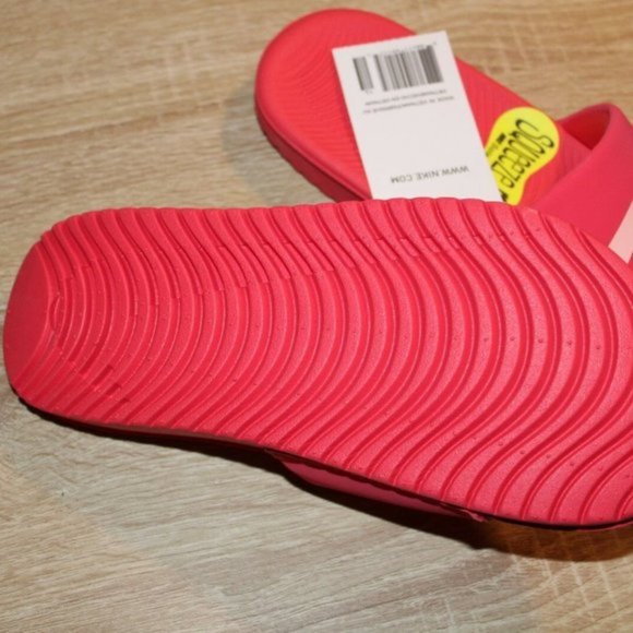 Girl's Nike Kawa Slide Sandals in Tropical Pink - Picture 4 of 5